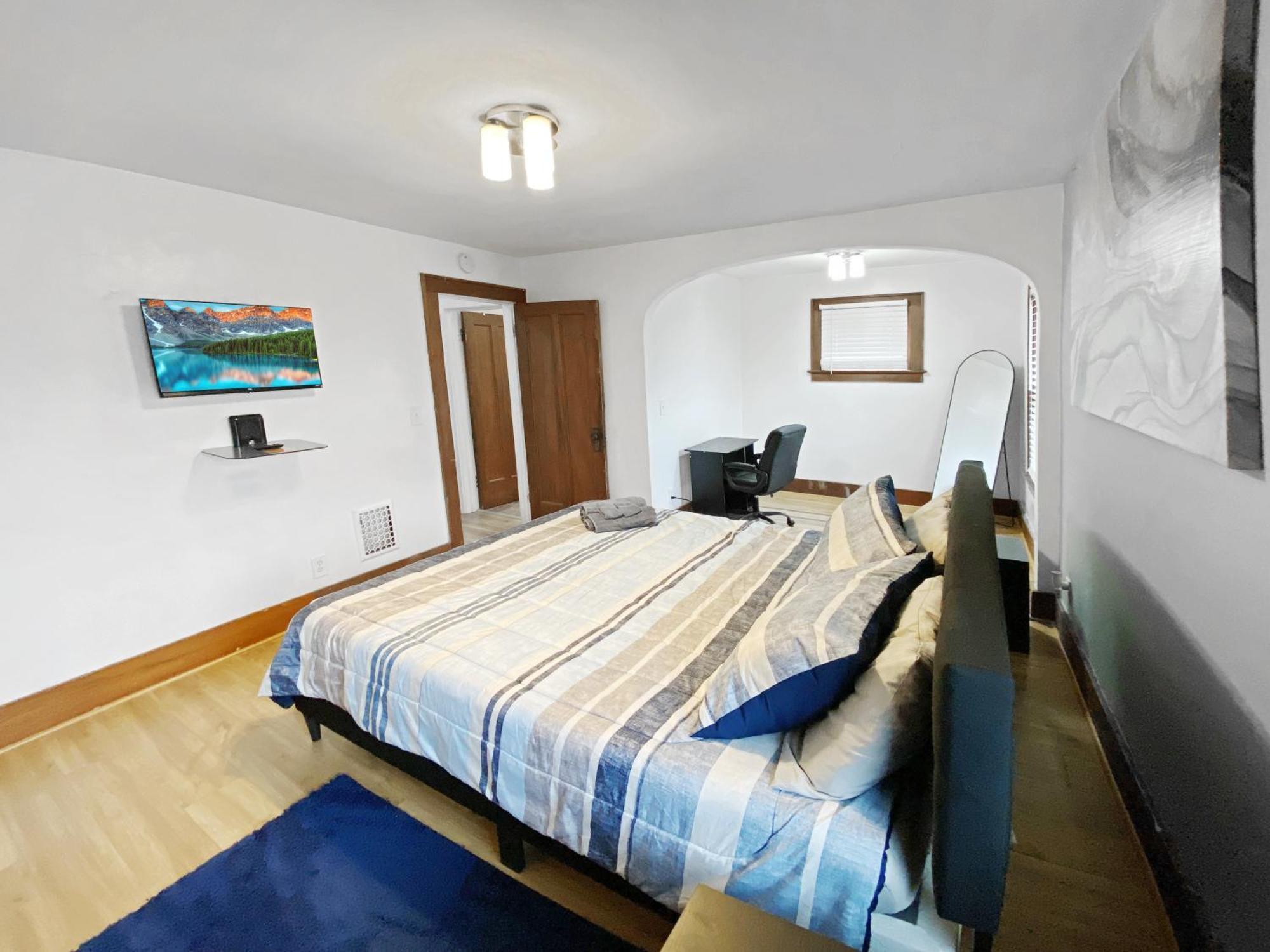 Lux 3Br, Steps From Airport, U Of R & Grocery Stores 羅徹斯特 外观 照片
